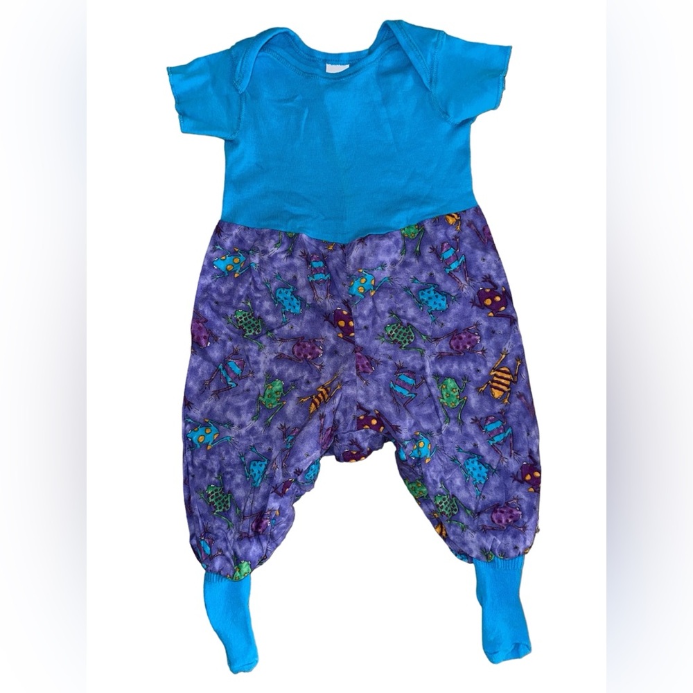 Vintage frogs romper